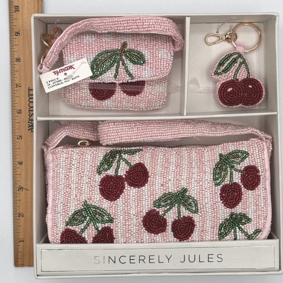 🍒Viral Handmade India Beaded Red Cherry Shoulder & Mini Bag Key Chain Set NEW🍒 - Picture 7 of 7